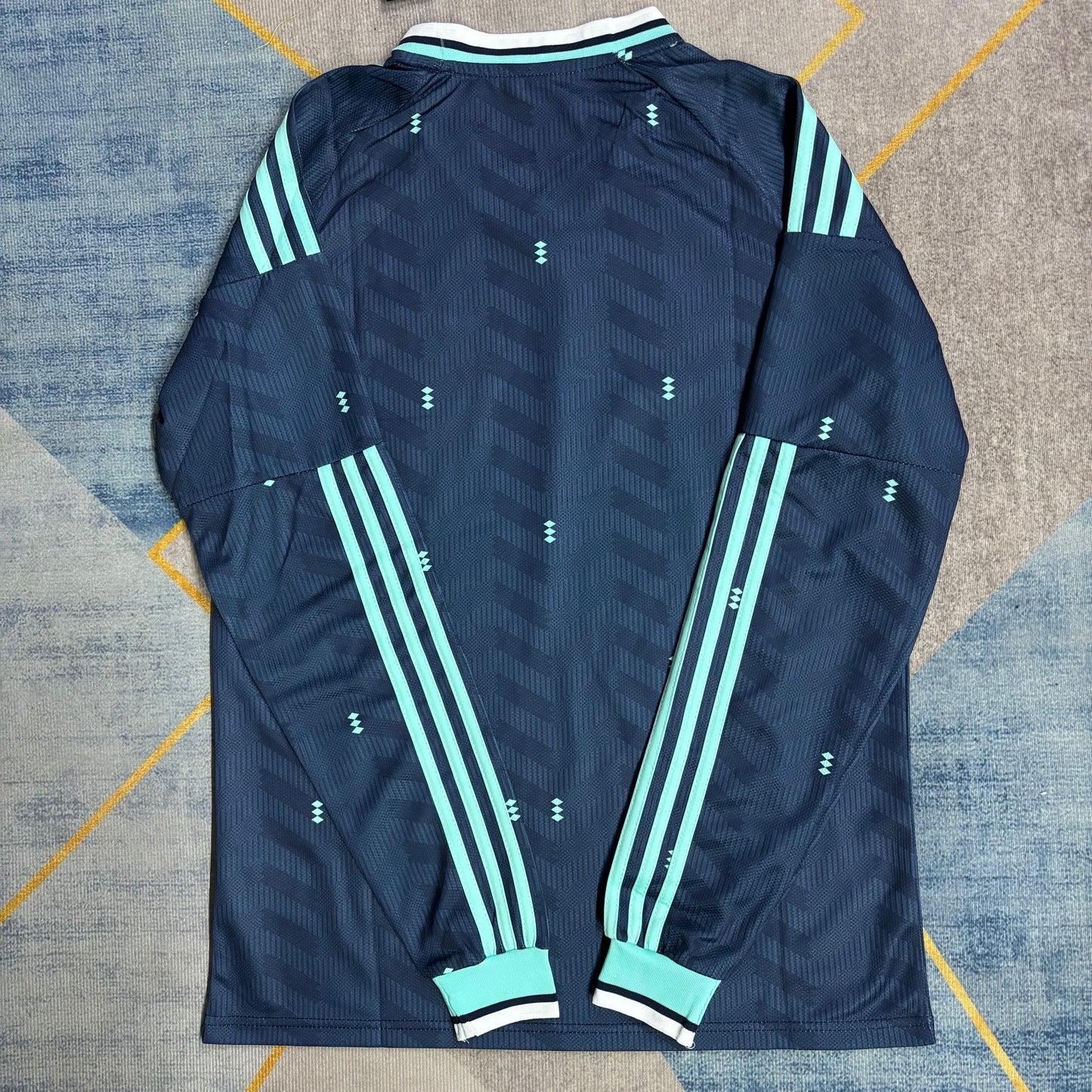 חולצה ארוכה גרמניה