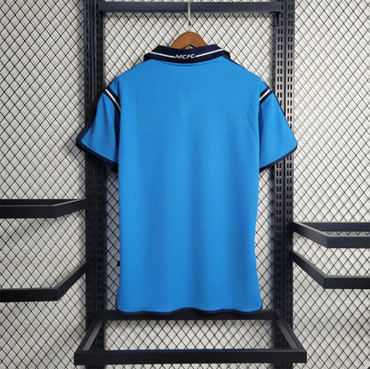 חולצה כדורגל רטרו מנצסטר סיטי 2001