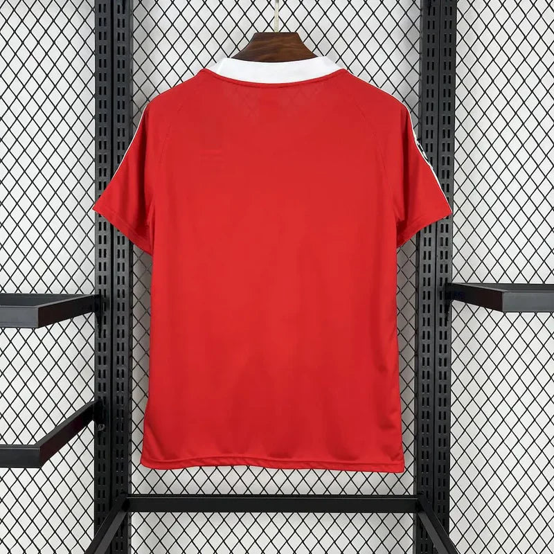 באירן מינכן רטרו 2001